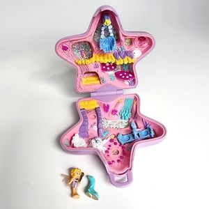 Complete Polly Pocket Fairy Fantasy Compact With Doll And Pet Otter / Seal